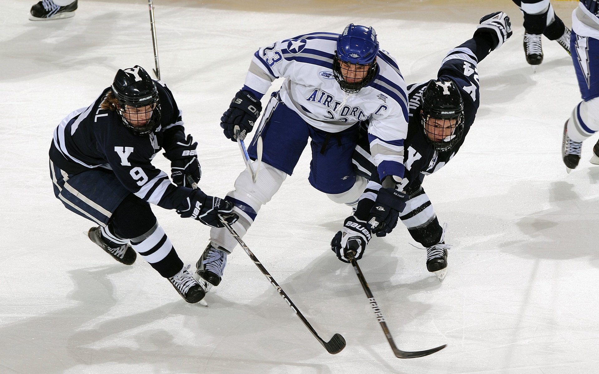 意甲快速反击：迅雷破门，令人震撼！